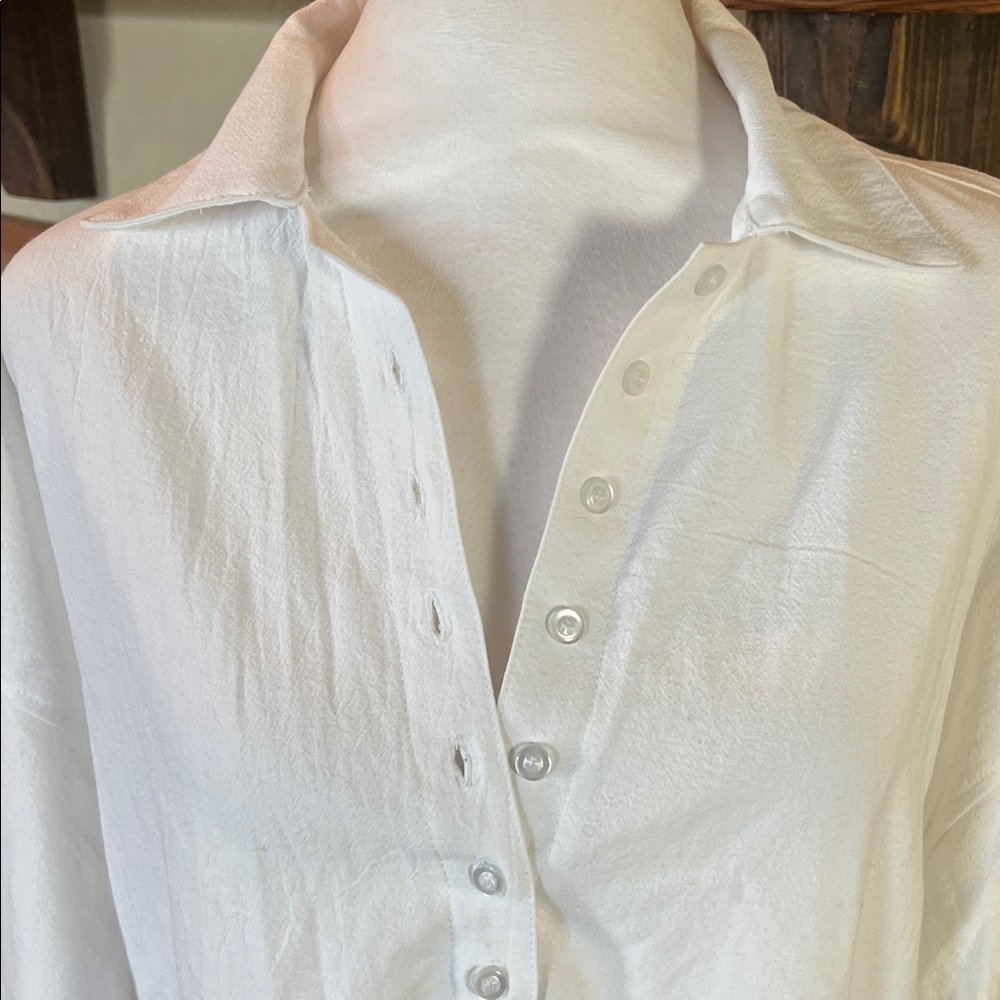 Boheme White Cotton Drop-Shoulder Oversized Fit Button Up , size 2 - Picture 2 of 9